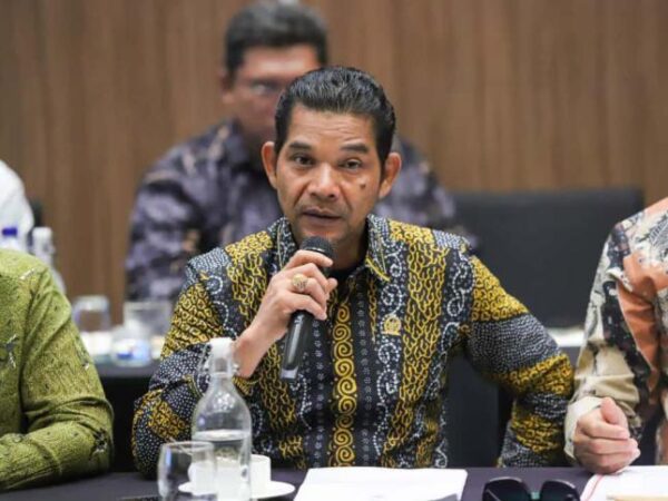 Senator Azhari Cage Desak Pengusutan Tuntas Pengeroyokan Kepala SPPG Asal Aceh di Bandung Barat